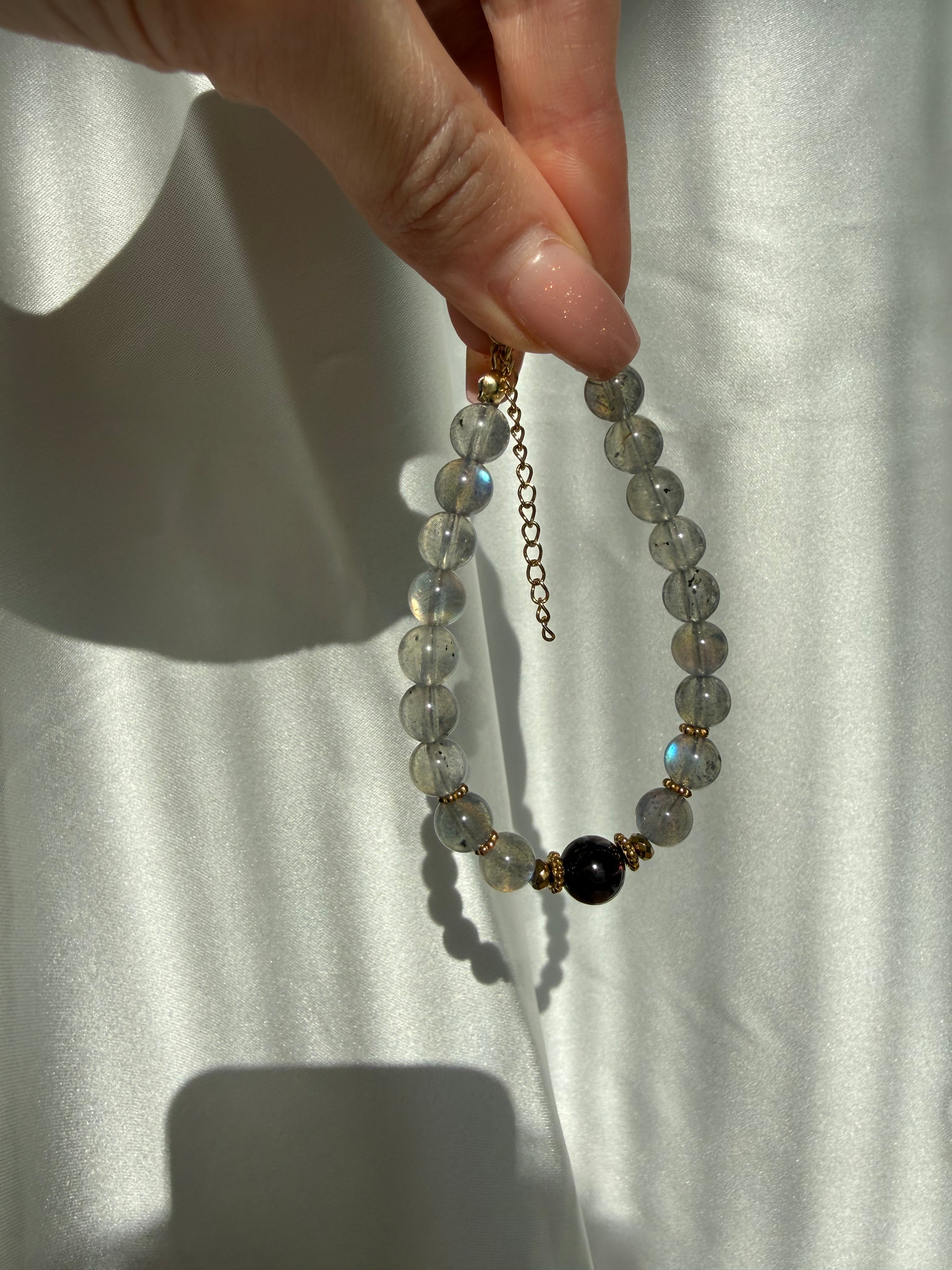 Lal-Labradorit (A kalite) Bileklik