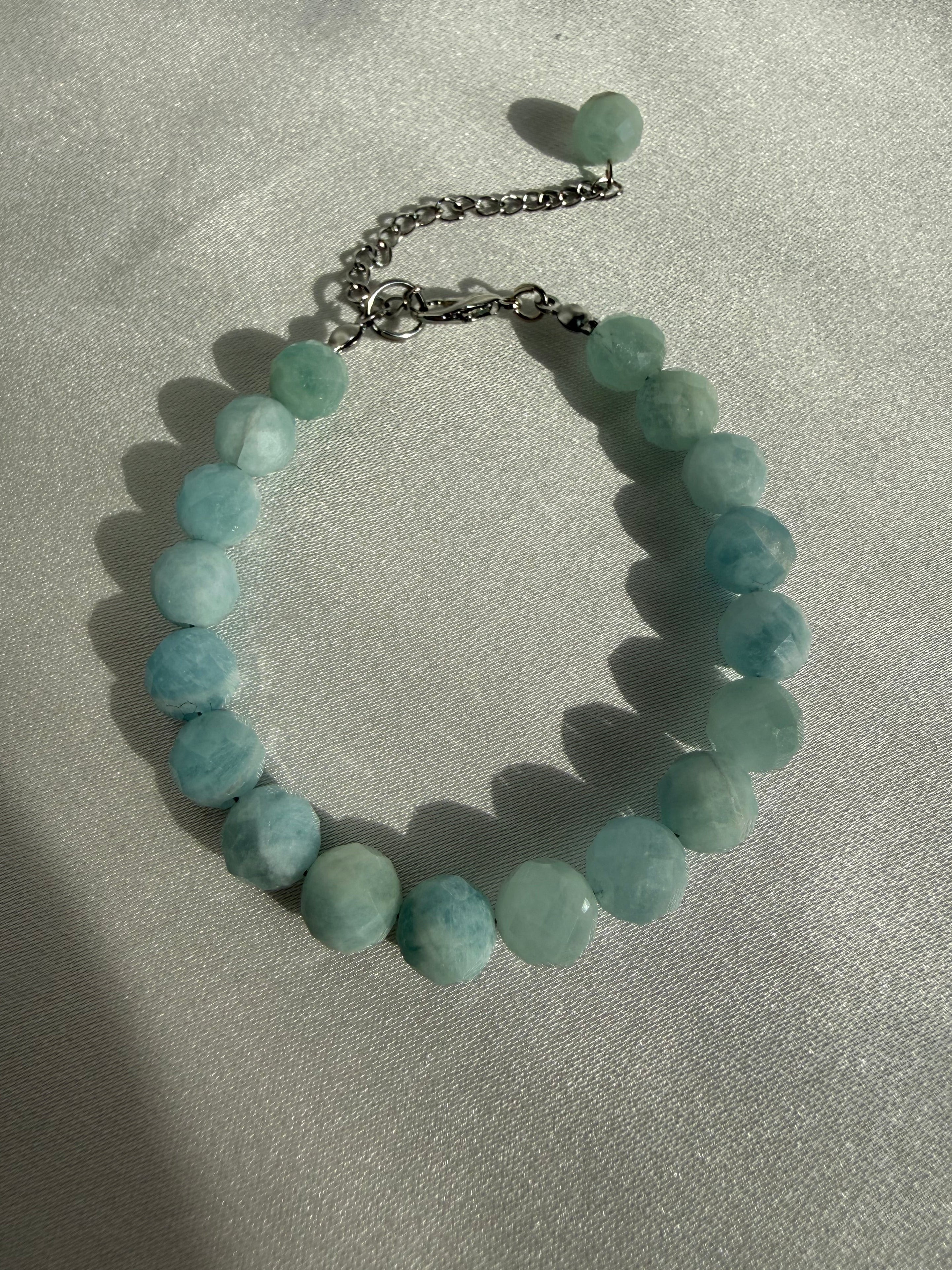 Akuamarin Sade Bileklik