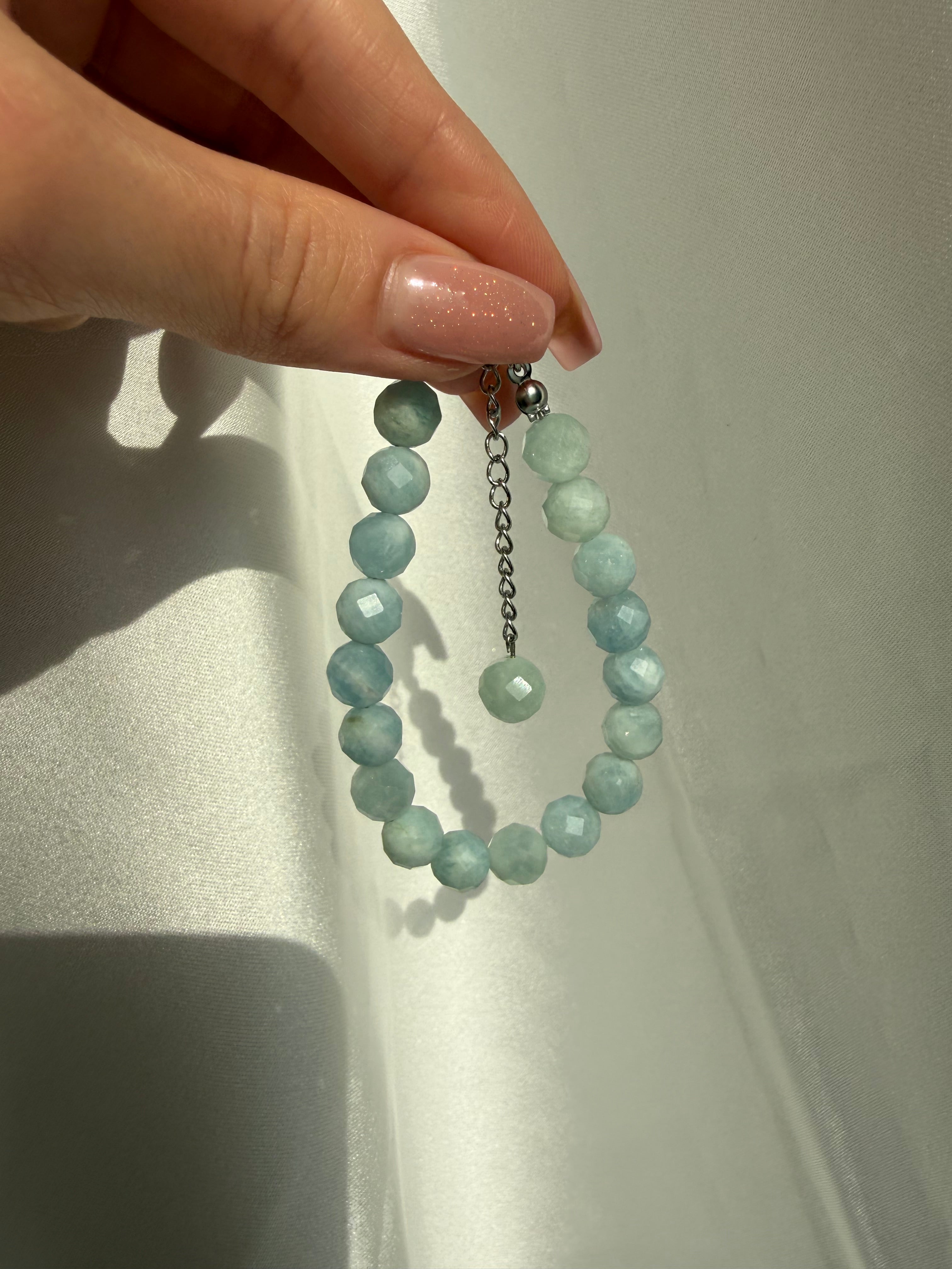 Akuamarin Sade Bileklik